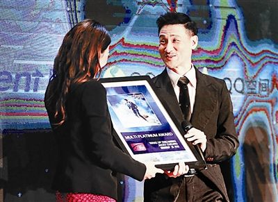 张学友邀歌迷同唱《你最珍贵》