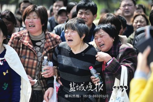 飞行员吴爱民魂归故里 23日安葬盐城烈士陵园