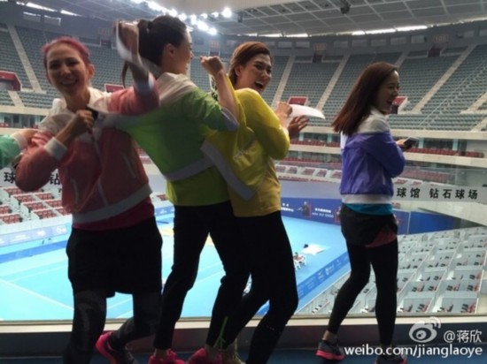 蒋欣江一燕蔡少芬李彩桦 网友期待中国版《跑