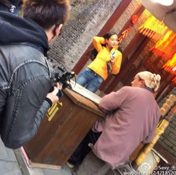 范冰冰奔跑吧兄弟片酬 明星不顾形象瞬间