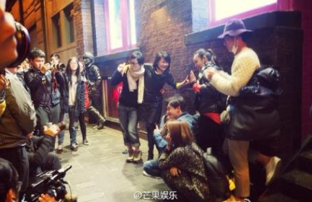 范冰冰奔跑吧兄弟片酬 明星不顾形象瞬间