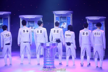 奔跑吧兄弟今晚预告 黄晓明联手baby策反两大