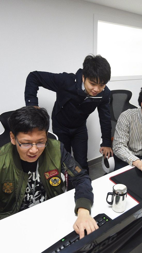 从游戏回到现实:电竞冠军Sky退役后的生活