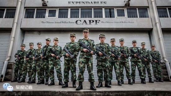 军校学员拍大片毕业照