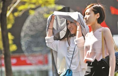 北京昨日气温突破30℃ 今天最高气温仍可达31