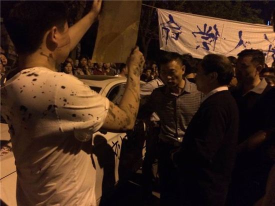 郑州宝马司机撞死半岁婴儿 肇事司机系交警(图