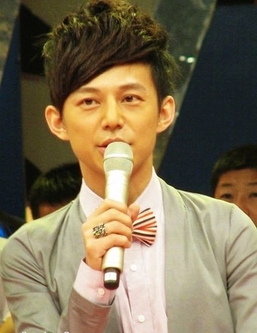 汪涵救场震惊娱乐圈 湖南卫视一哥PK汪涵何炅