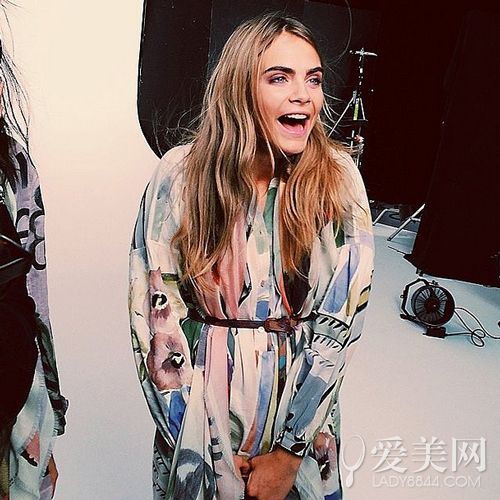  follow!̵InstagramֵùעʱICON 