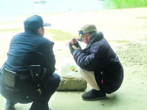 上饶杭州警方联动 被山洪卷走17年女子回家