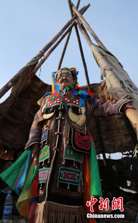 实拍鄂伦春最后的萨满祭祀