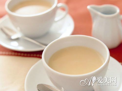 忌空腹吃香蕉 这三种食物饿死也不能空腹吃! -