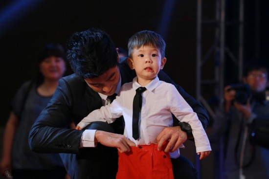 乱点鸳鸯谱!数数《爸爸回来2》的粉红小CP(组