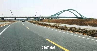 机女子被火车拖拽致死 铁道上散步跳广场舞需