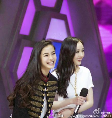 《快乐大本营》杨幂逆生长女神与Baby比拼清