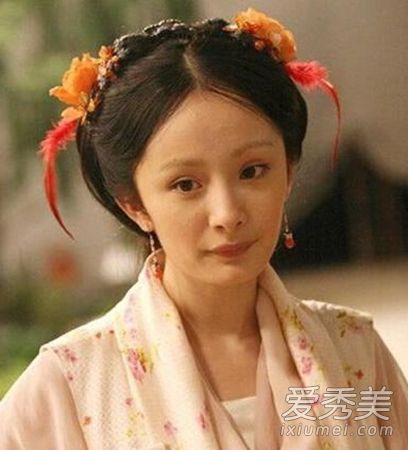 杨幂柳岩赵丽颖 女神古妆扮相变雷母