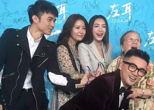 "还珠帮"的林心如,"容嬷嬷"李明启,秦岚,古巨基等也现场捧场.