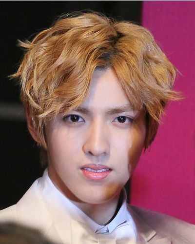"致青春2"开机 吴亦凡乖巧发型化身校园正太     正如不是每个男生都