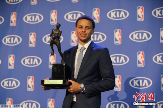 库里荣膺14\/15NBA常规赛MVP(图)
