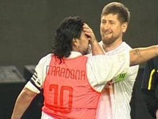 张继科扒地动作走红 盘点:运动场上爆笑瞬间(组