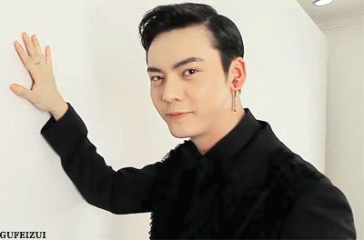 钟汉良李易峰赵寅成李钟硕 霸道暖男壁咚哪家