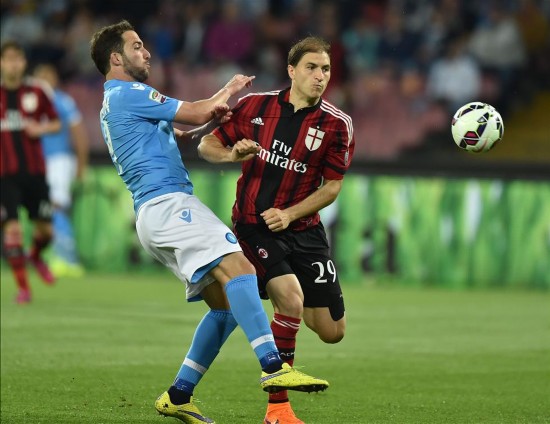 意甲:那不勒斯胜AC米兰