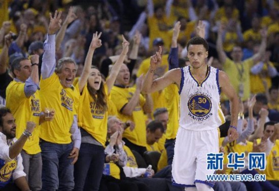 NBA季后赛:灰熊胜勇士 总分1-1