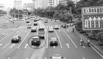 女司机被暴打视频引议 海口随意变道也不少