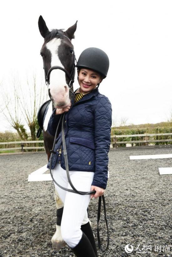 林志玲宋茜郑爽 旅行真人秀女星穿搭PK(图)