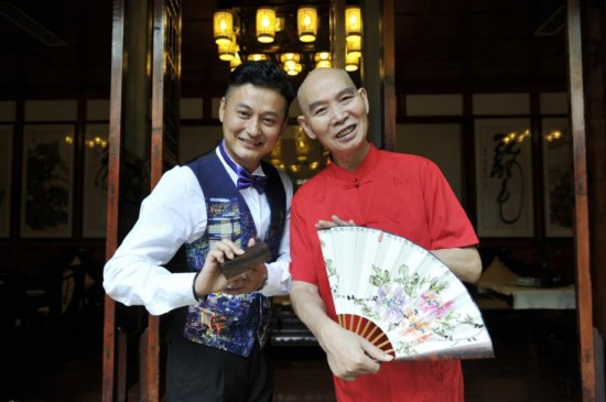 李伯清68岁复出散打乡愁 闵天浩表决心要接