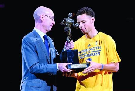 勇士爆冷输球主场21连胜终结 库里难逃 MVP魔