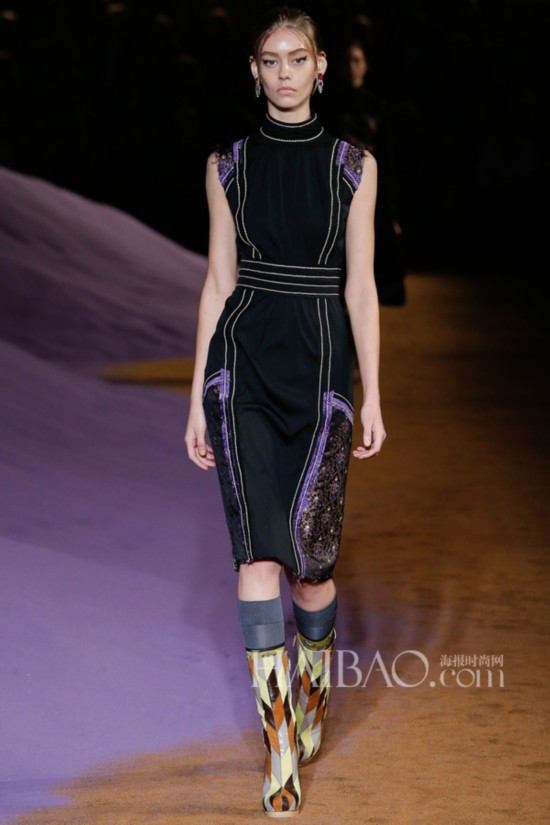 2015�K�L�����ɸ˩P�G���ԹF (Prada) �k�˨q