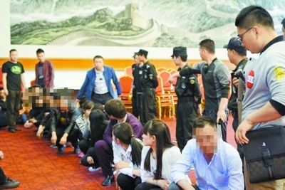 黑心团伙专骗老人保健品进价二三百卖价五六千