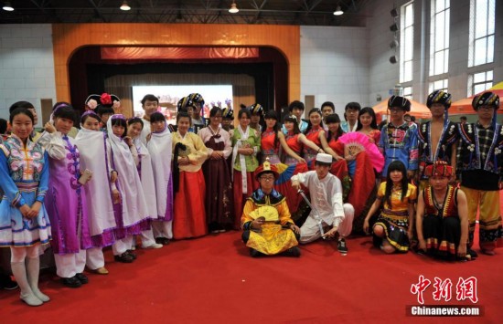 河北师大附属民族学院举办民族风情展