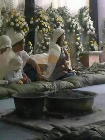 黄圣依被爆携子戴重孝参加杨子父亲葬礼 回应