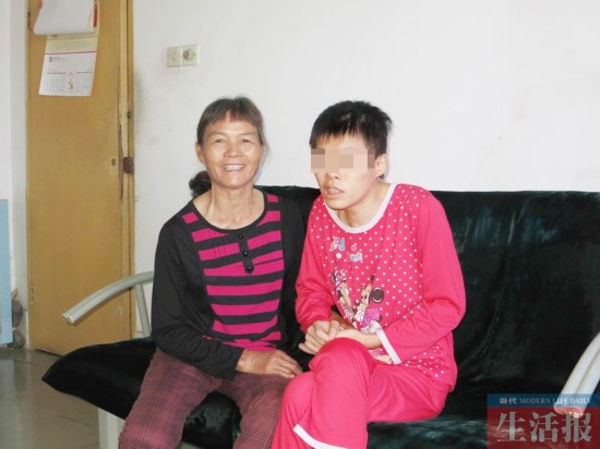 感恩天下母亲:最美母亲的爱令人动容(组图)