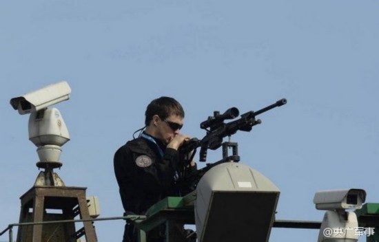 俄罗斯狙击手为大阅兵保驾护航