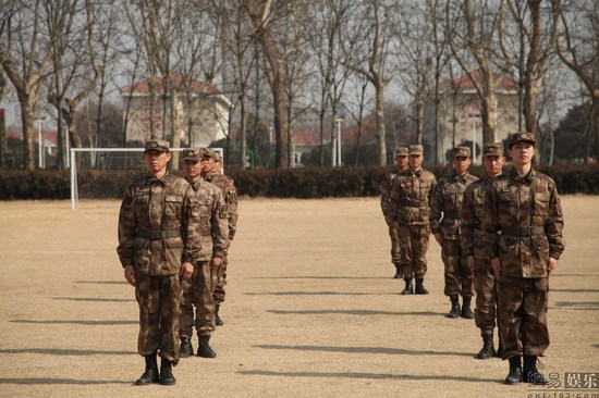 娱评:《真正男子汉》烈火正能量 润物细无声