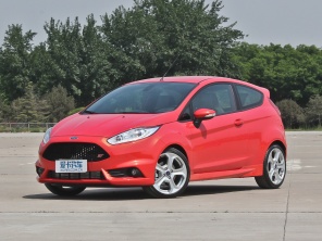 ����(����)2013����껪ST