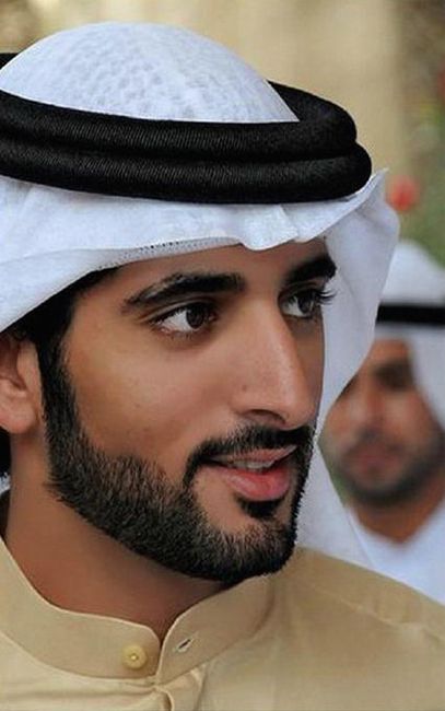 迪拜哈曼丹王子童年照片曝光 喜爱收藏汽车坏