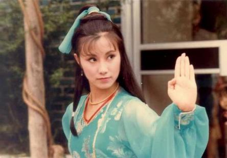 周海媚陶大宇相聚亲自下厨 老牌古装美女引怀念