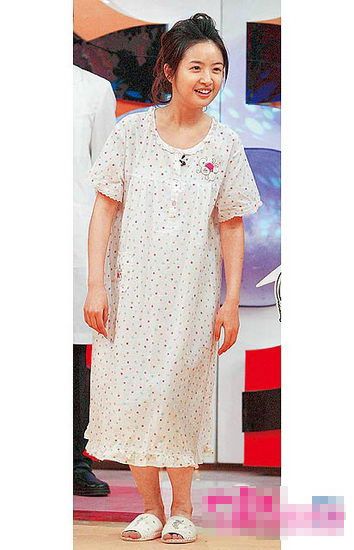 张柏芝蔡少芬辛苦养家 女星 卖身 血泪史(组图