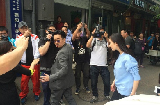 杨幂不雅视频报案不见刘恺威 不雅照风波女星