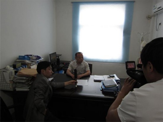 定远县范岗乡举办民生工程乡镇长电视访谈-