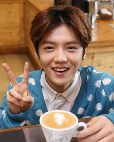 中分辨美男:吴亦凡池昌旭钟汉良美颜 小贝小李