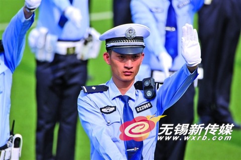 无锡交警组队赴宁参加业务竞赛