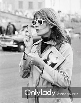 25Francoise Hardy