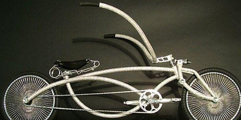 女主播戴苹果表出镜疑似12万 图揭惊呆土豪的