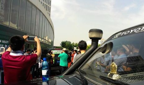 富彦斌:继续让正源地产爱心送考传递社会正能