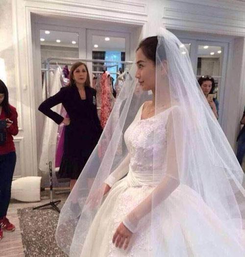 法国拍摄婚纱_法国普罗旺斯婚纱图(3)