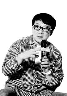 成龙影视学院揭幕 成龙称我不会做误人子弟的